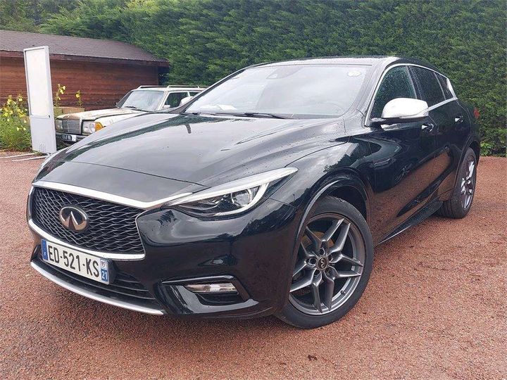 Infiniti Q30 (2016)