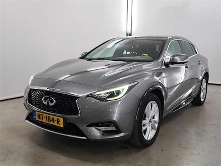 Infiniti Q30 (2017)