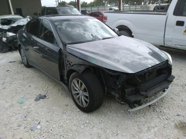 Infiniti Q50 base (2015)