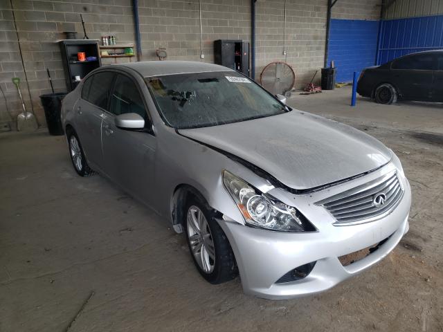 Infiniti G25 base (2011)