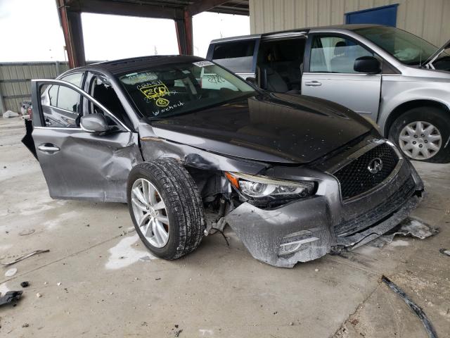 Infiniti Q50 base (2015)