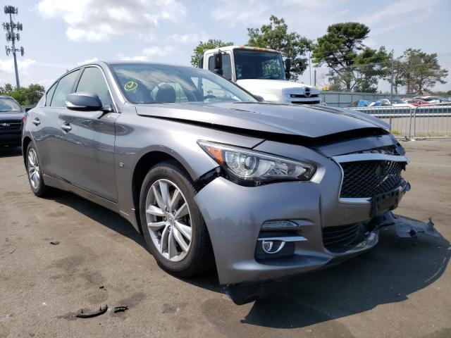 Infiniti Q50 base (2015)