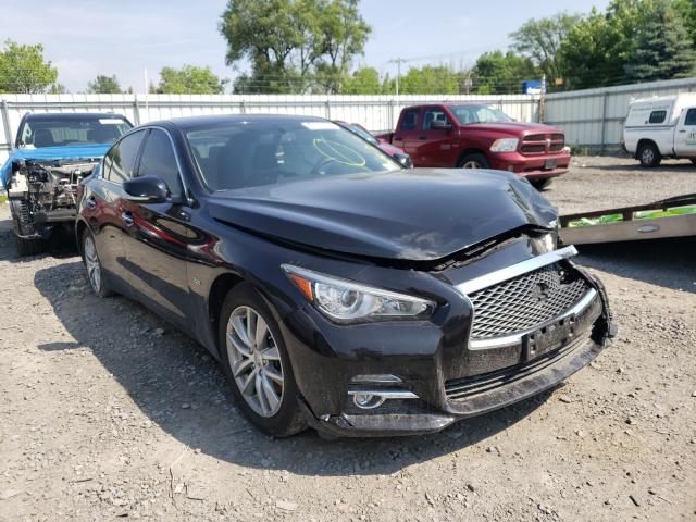 Infiniti Q50 base (2016)