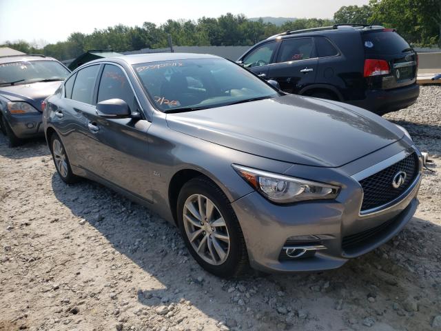 Infiniti Q50 base (2017)