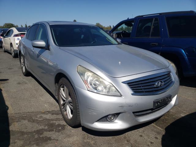 Infiniti G25 base (2011)