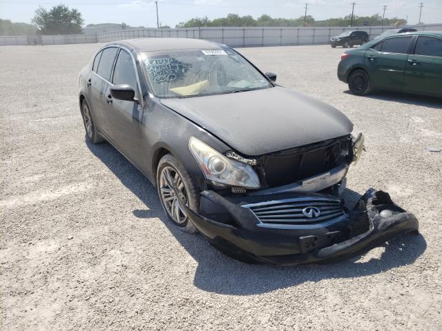 Infiniti G25 base (2012)
