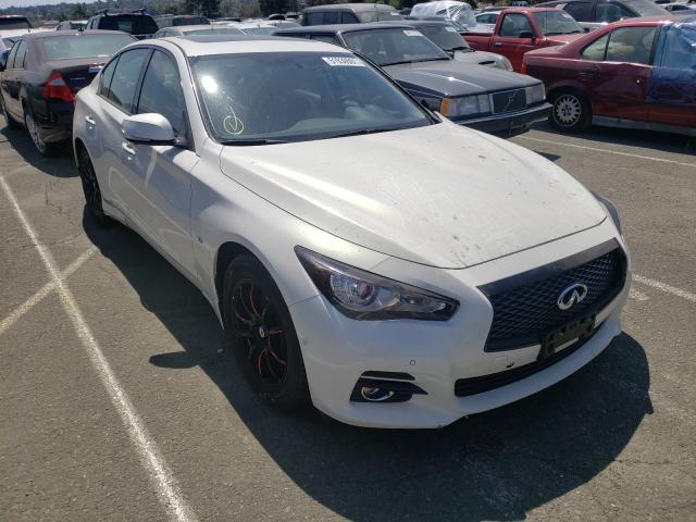 Infiniti Q50 base (2015)