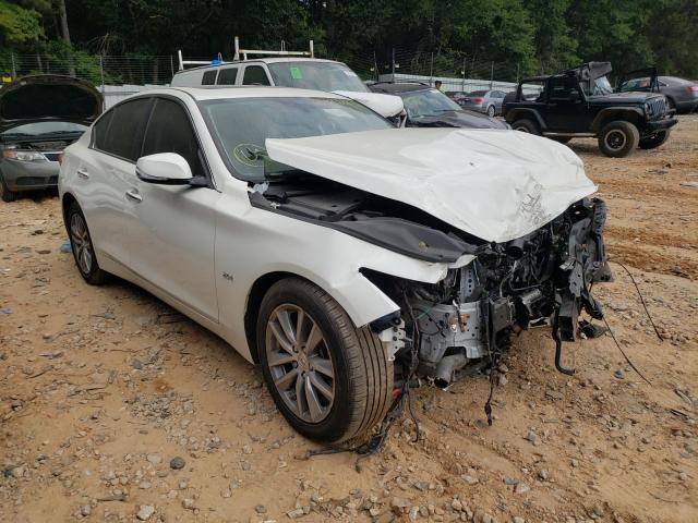 Infiniti Q50 base (2017)