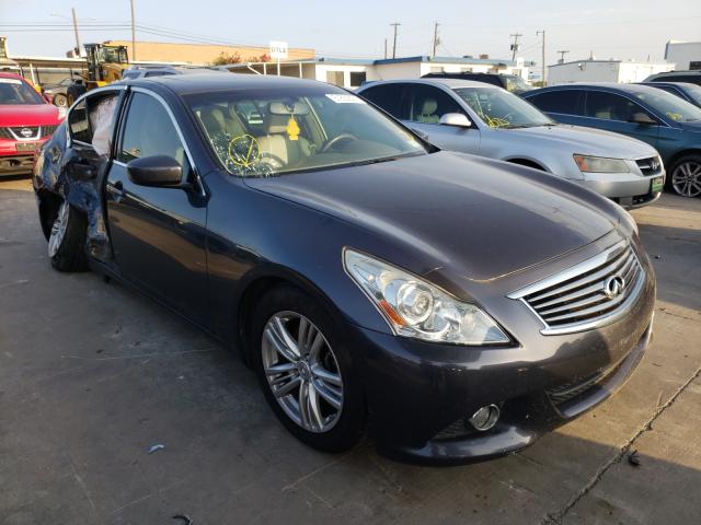 Infiniti G25 base (2011)