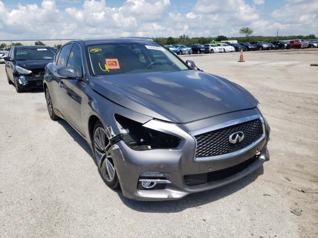 Infiniti Q50 base (2015)