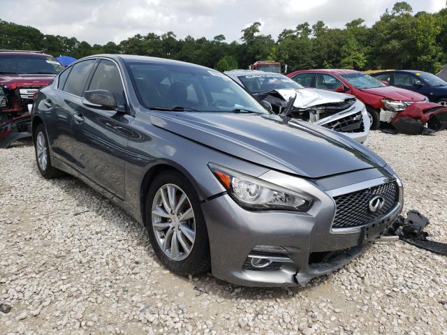 Infiniti Q50 base (2015)