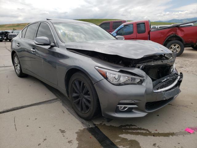 Infiniti Q50 base (2015)