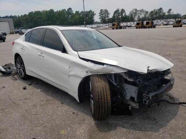 Infiniti Q50 base (2015)