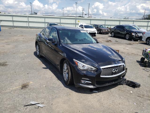 Infiniti Q50 base (2015)