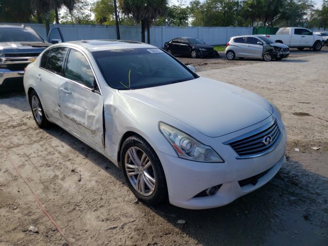 Infiniti G25 base (2012)