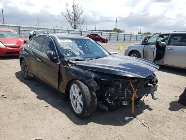 Infiniti Q50 base (2015)