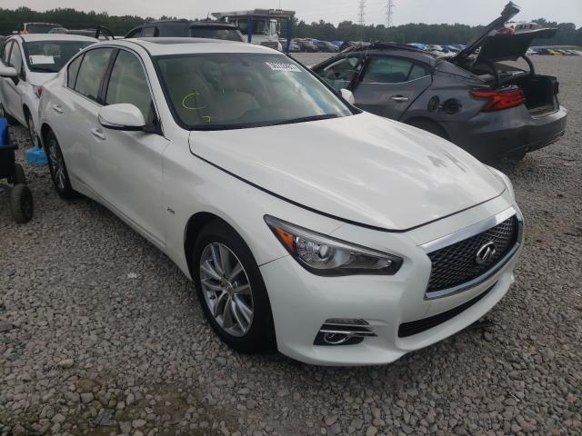 Infiniti Q50 base (2016)