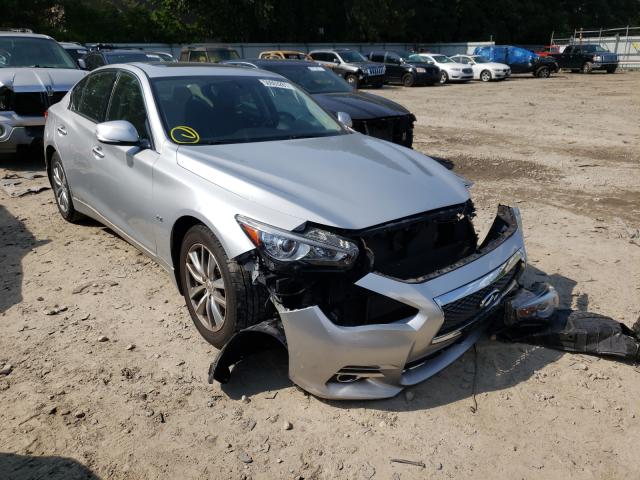 Infiniti Q50 base (2016)
