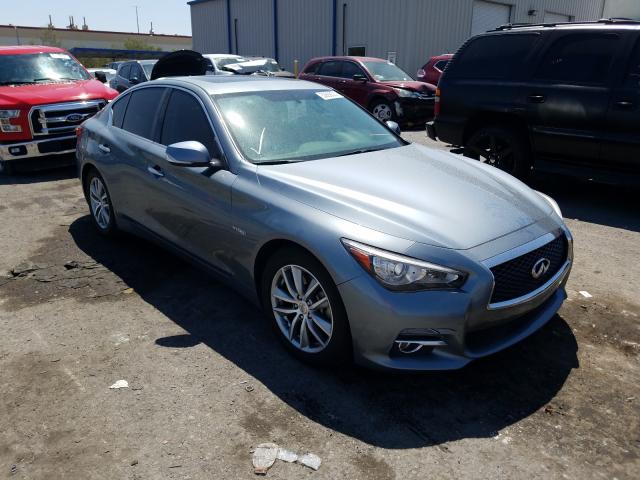 Infiniti Q50 hybrid (2015)