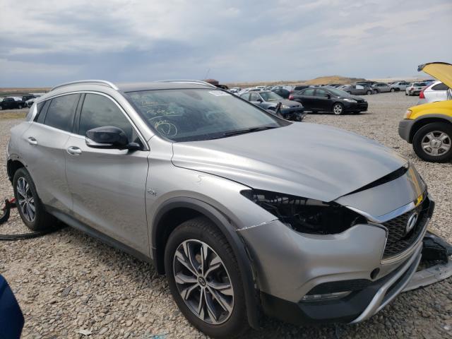 Infiniti Qx30 base (2017)