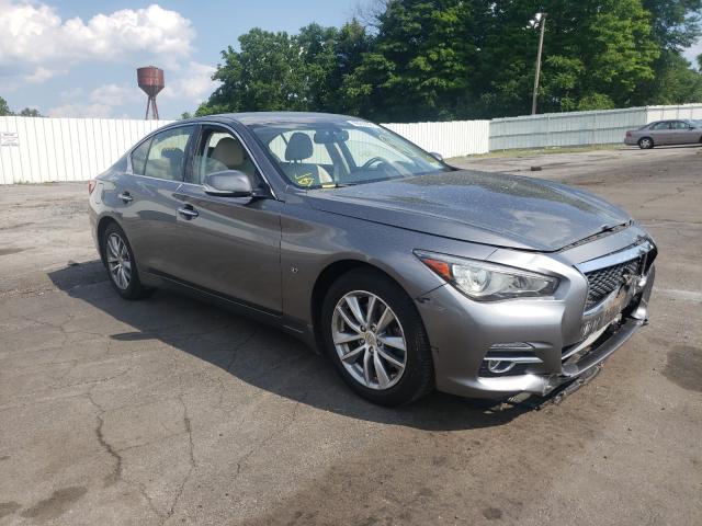 Infiniti Q50 base (2015)