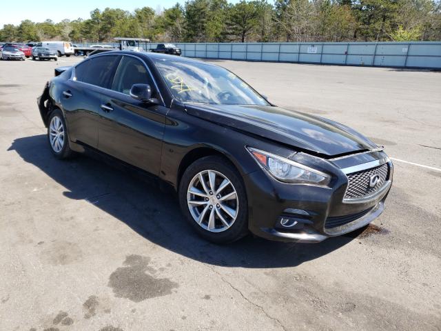 Infiniti Q50 base (2015)