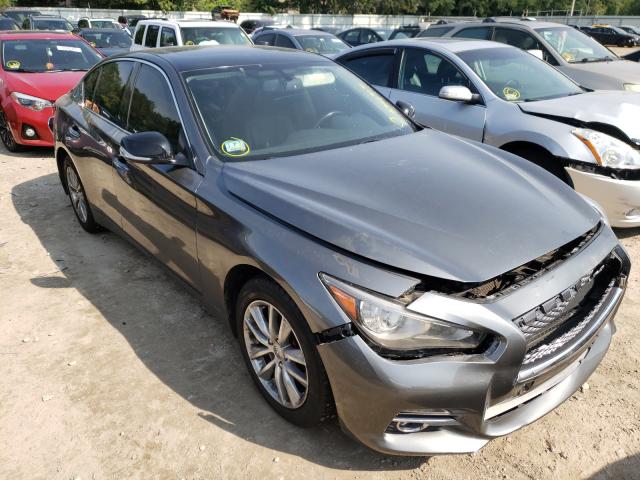 Infiniti Q50 base (2015)