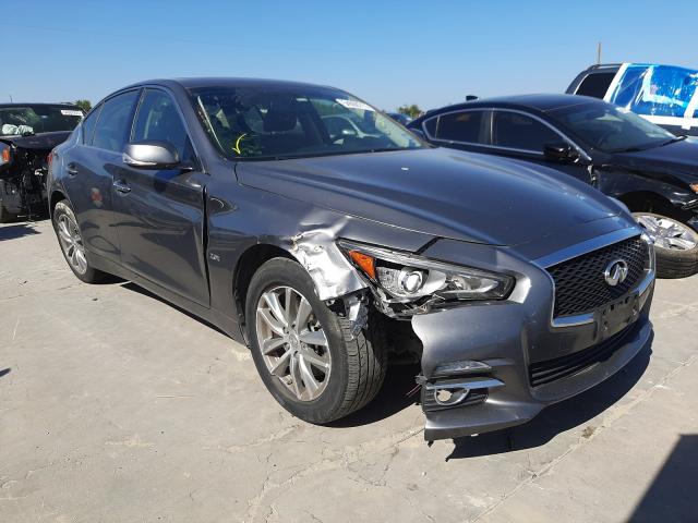 Infiniti Q50 base (2016)