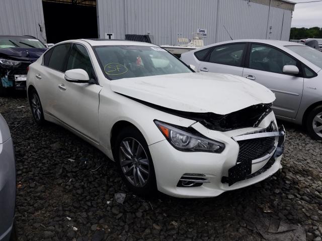Infiniti Q50 base (2016)