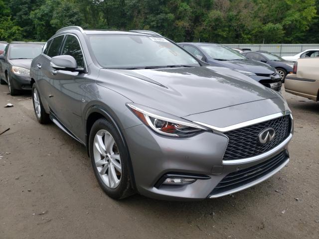 Infiniti Qx30 base (2018)