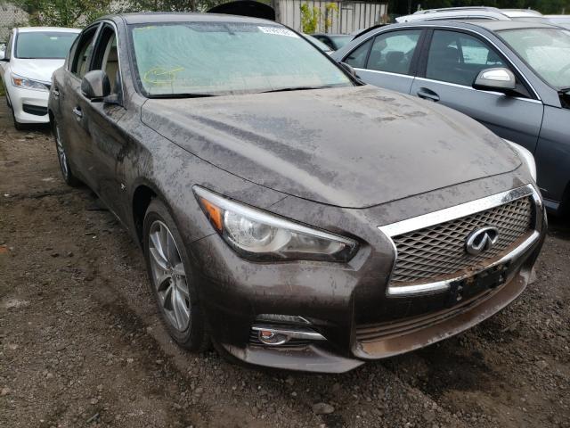 Infiniti Q50 base (2015)