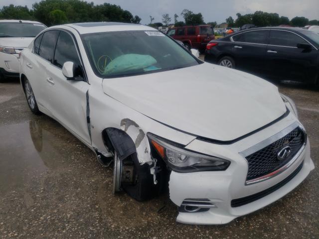 Infiniti Q50 base (2015)