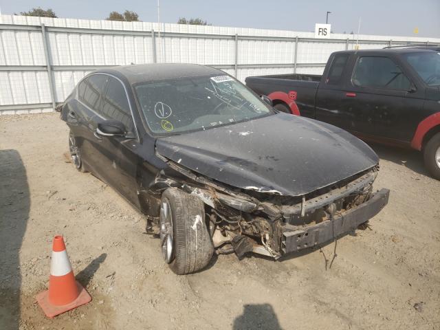 Infiniti Q50 base (2015)