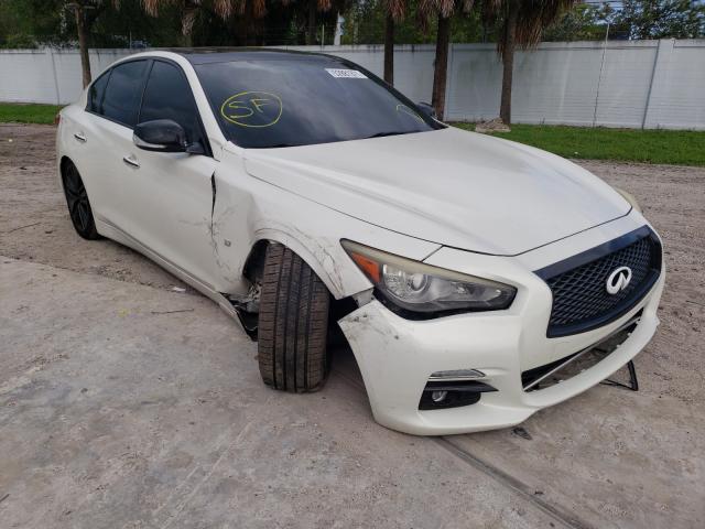 Infiniti Q50 base (2015)