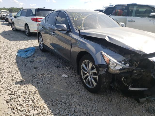 Infiniti Q50 base (2015)