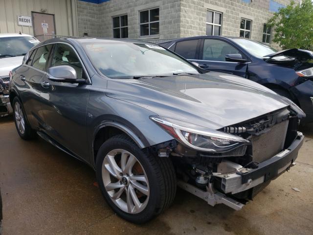 Infiniti Qx30 base (2017)