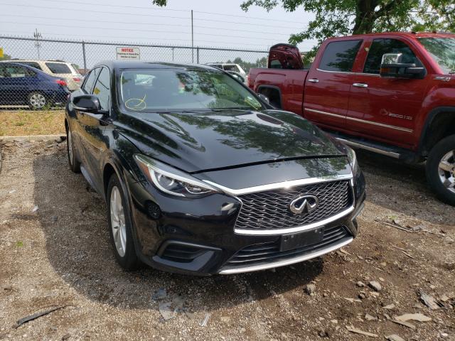 Infiniti Qx30 base (2017)
