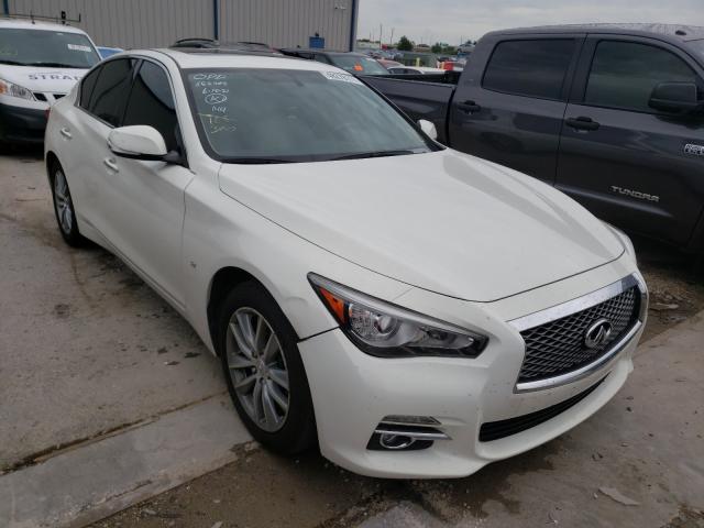 Infiniti Q50 base (2015)