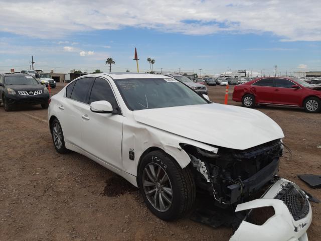 Infiniti Q50 base (2015)