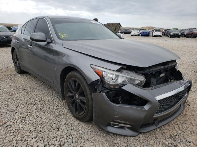 Infiniti Q50 base (2015)