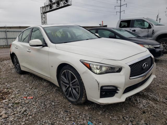 Infiniti Q50 base (2015)