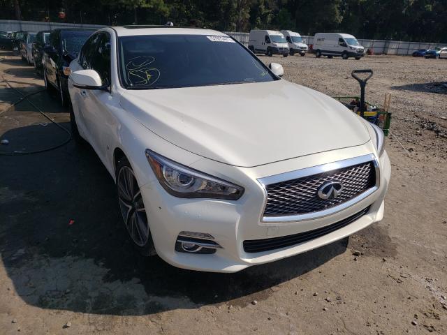 Infiniti Q50 base (2015)