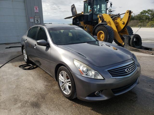 Infiniti G25 base (2012)