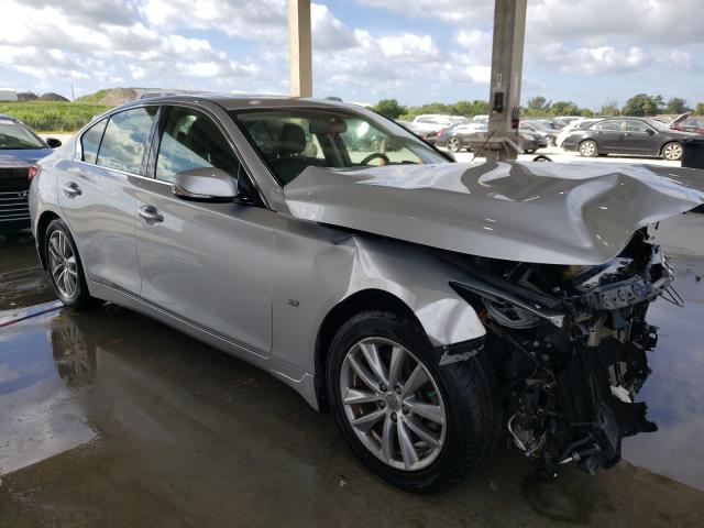 Infiniti Q50 base (2014)