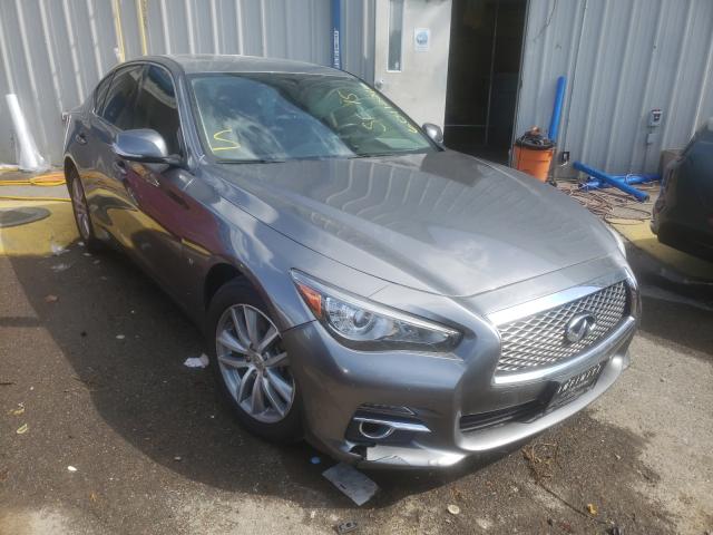 Infiniti Q50 base (2015)