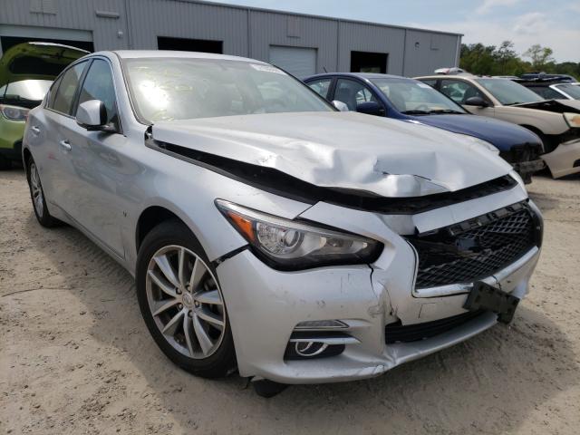 Infiniti Q50 base (2015)