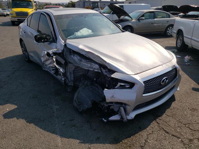Infiniti Q50 hybrid (2015)