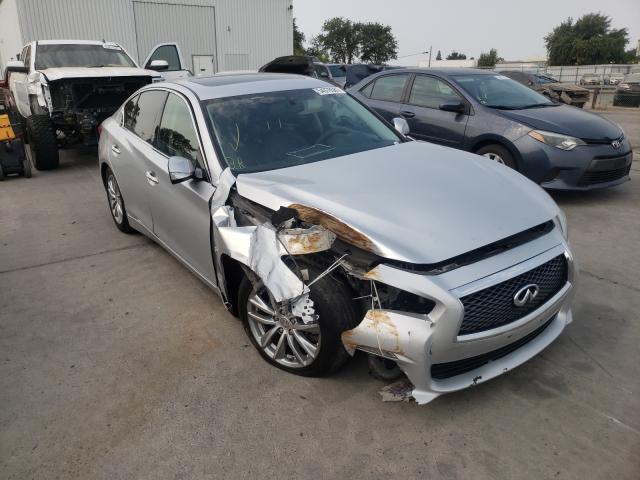 Infiniti Q50 base (2016)