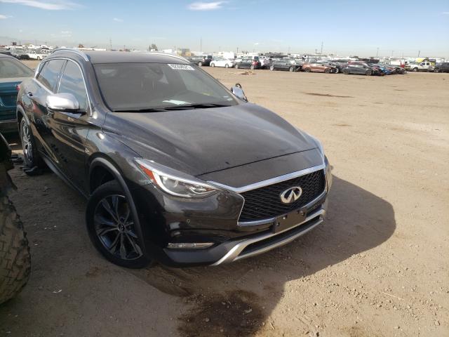 Infiniti Qx30 base (2017)