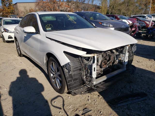 Infiniti Q50 base (2014)